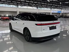 2025 Li Auto i6 2WD Standard, белый — фото 4