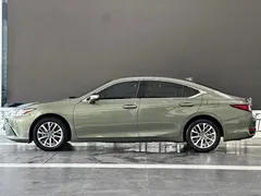 2022 Lexus ES 200, зелёный — фото 7
