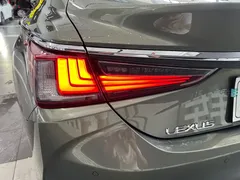 2022 Lexus ES 200, зелёный — фото 22