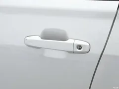 2021 Subaru Forester 2.0i Luxury EyeSight, белый — фото 18