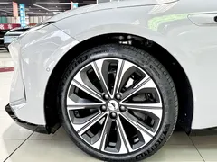 2025 Nio ET5T 75kWh Touring — фото 9