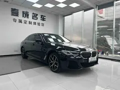 2022 BMW 5 Series 530Li Premium M Sport Package, чёрный — фото 3