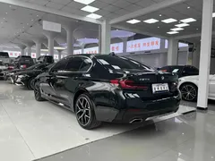 2022 BMW 5 Series 530Li Premium M Sport Package, чёрный — фото 9