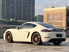 2020 Porsche 718 Cayman 2.0T, белый — фото 5