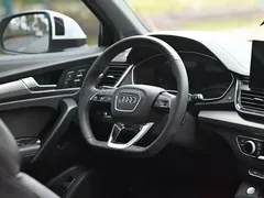 2021 Audi Q5L Sportback 45 TFSI, белый — фото 7