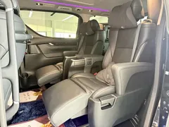 2023 Toyota Vellfire Hybrid 2.5L HV Luxury, чёрный — фото 9