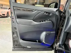 2023 Toyota Vellfire Hybrid 2.5L HV Luxury, чёрный — фото 10