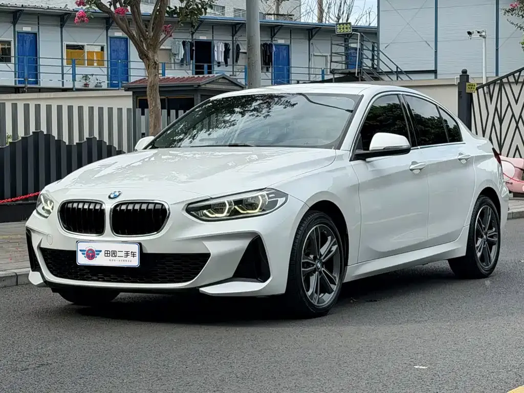 2020 BMW 1 120i