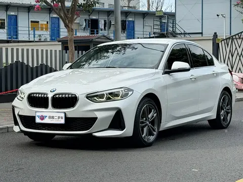2020 BMW 1 120i