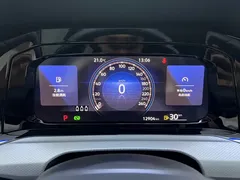 2023 Volkswagen Golf 280TSI DSG Pro — фото 8