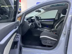 2023 Volkswagen Golf 280TSI DSG Pro — фото 11