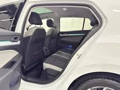 2023 Volkswagen Golf 280TSI DSG Pro, белый — фото 13