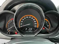 2022 Toyota Yaris L Zhixuan X 1.5L CVT Leading Plus, белый — фото 8
