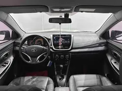 2022 Toyota Yaris L Zhixuan X 1.5L CVT Leading Plus, белый — фото 12