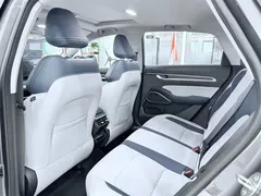 2022 Geely Emgrand 4 1.5L CVT — фото 6