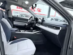 2022 Geely Emgrand 4 1.5L CVT — фото 9