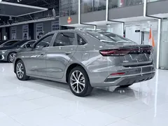 2022 Geely Emgrand 4 1.5L CVT — фото 12