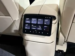 2026 Nio ES8 6-seat Executive Signature — фото 12