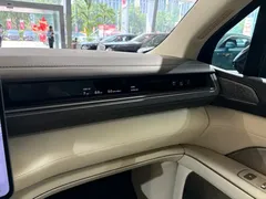 2026 Nio ES8 6-seat Executive Signature — фото 16