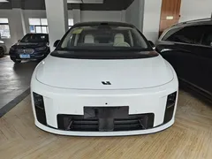 2025 Li Auto i8 Standard, белый — фото 2