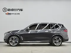 2022 BMW X5 40Li Premium M Sport Package — фото 5