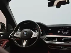 2022 BMW X5 40Li Premium M Sport Package — фото 11