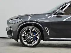 2022 BMW X5 40Li Premium M Sport Package — фото 24