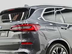 2022 BMW X5 40Li Premium M Sport Package — фото 33