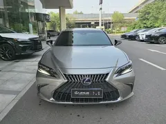 2021 Lexus ES 300h Premium — фото 7