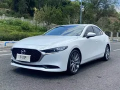 2022 Mazda 3 2.0L AT, белый — фото 1