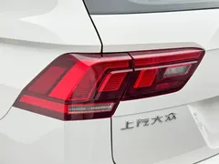 2022 Volkswagen Tiguan L 330TSI AT 2WD, белый — фото 10