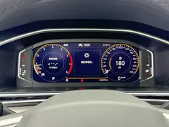 2022 Volkswagen Tiguan L 330TSI AT 2WD, белый — фото 13