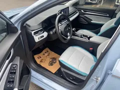 2023 Geely Emgrand 4th Gen Champion 1.5L CVT Flagship, синий — фото 11
