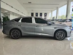 2025 BYD Qin L 120KM — фото 4