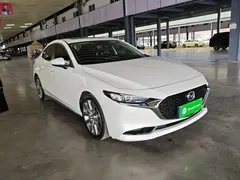 2023 Mazda 3 2.0L AT, белый — фото 4