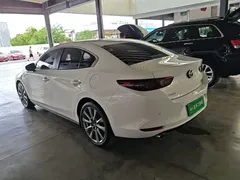 2023 Mazda 3 2.0L AT, белый — фото 5