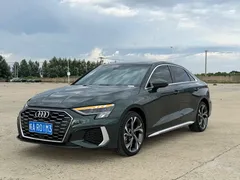 2022 Audi A3L Limousine 35 TFSI Luxury Sport, зелёный — фото 1