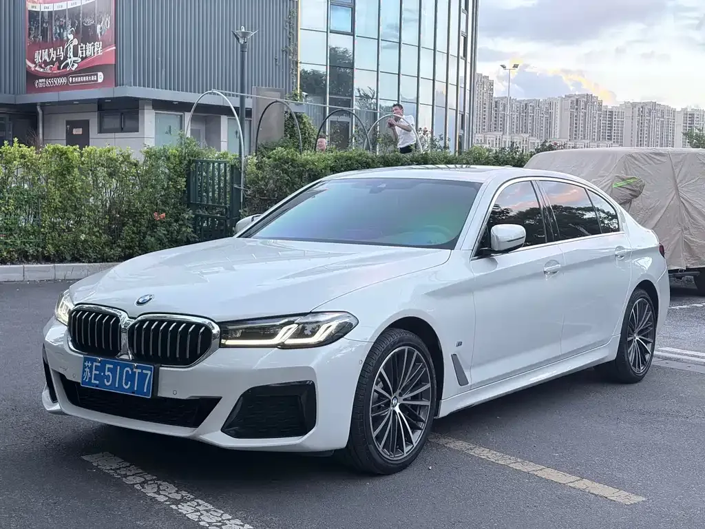 2023 BMW 5 Series 530Li Leading M Sport Package