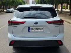 2022 Toyota Highlander Hybrid 2.5L 4WD Elite 7, белый — фото 5