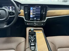 2021 Volvo S90, белый — фото 10