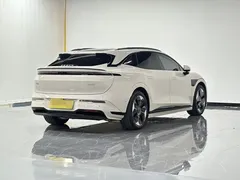 2026 Zeekr 007 GT RWD Max 75kWh EV — фото 7