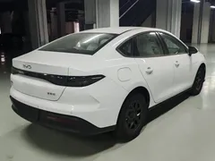 2025 BYD Seal 05 DM-i 55KM, белый — фото 6