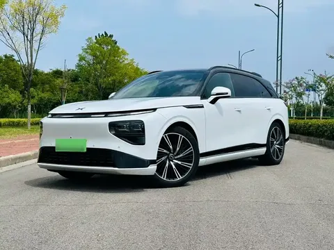 2025 Xpeng G9 725 Max