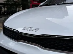 2020 Kia Pegas 1.4L AT, белый — фото 13