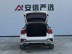 2021 Audi Q2L 35 TFSI Sport, белый — фото 8