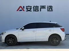 2021 Audi Q2L 35 TFSI Sport, белый — фото 9