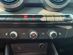 2021 Audi Q2L 35 TFSI Sport, белый — фото 13