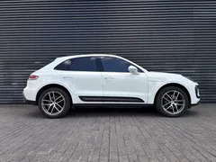 2022 Porsche Macan 2.0T, белый — фото 2