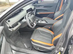 2022 Changan UNI-V 1.5T — фото 8