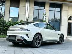 2026 Xiaomi SU7 RWD Standard — фото 4